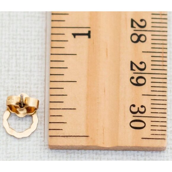 Vintage Golden Wreath Stud Earrings by Avon - A5 - Picture 2 of 2